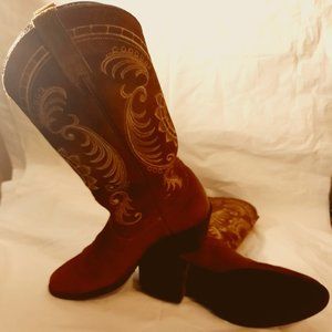 ARIAT WOMEN'S MAGNOLIA ANTIQUE MOCHA SUEDE COWBOY BOOTS – BROWN 6